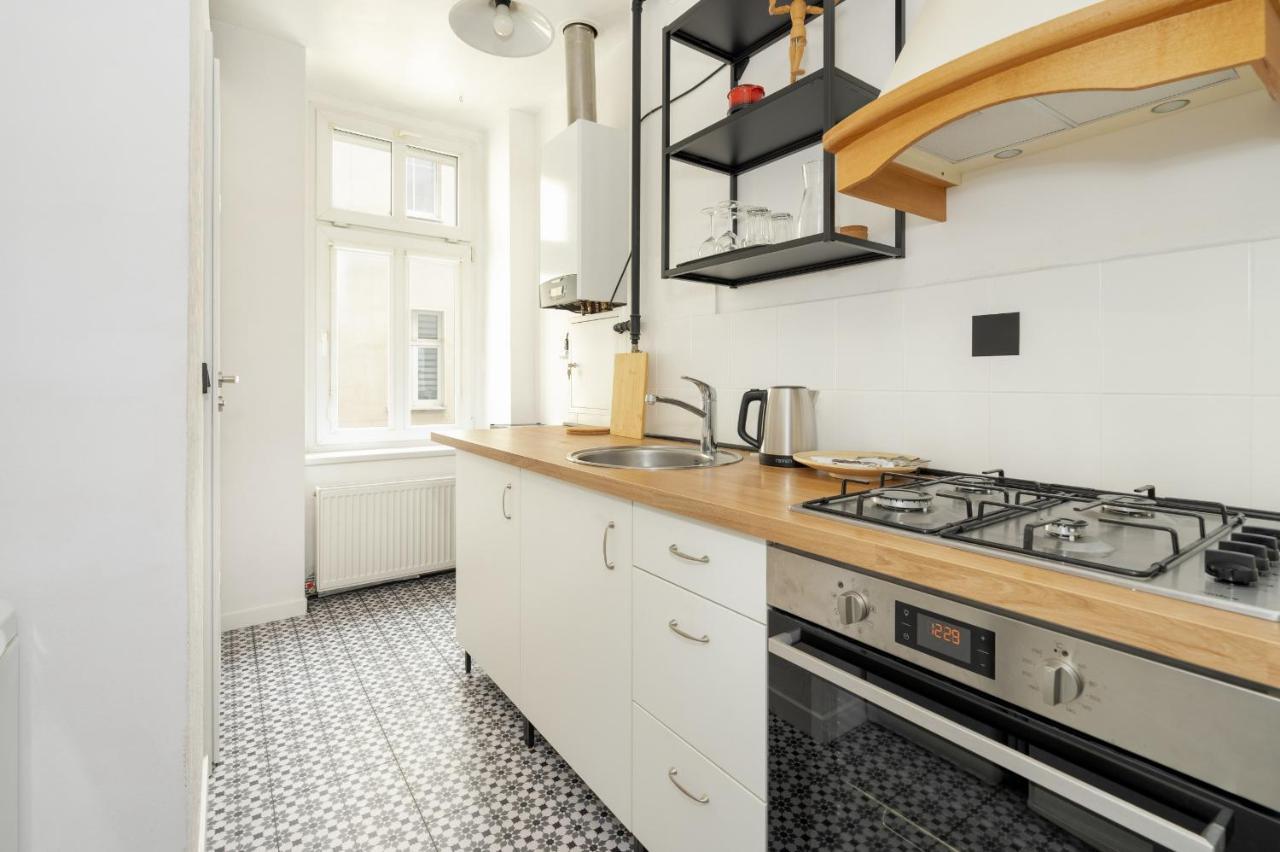 Bright & Comfortable Garbary 35 Old Town By Renters Poznan